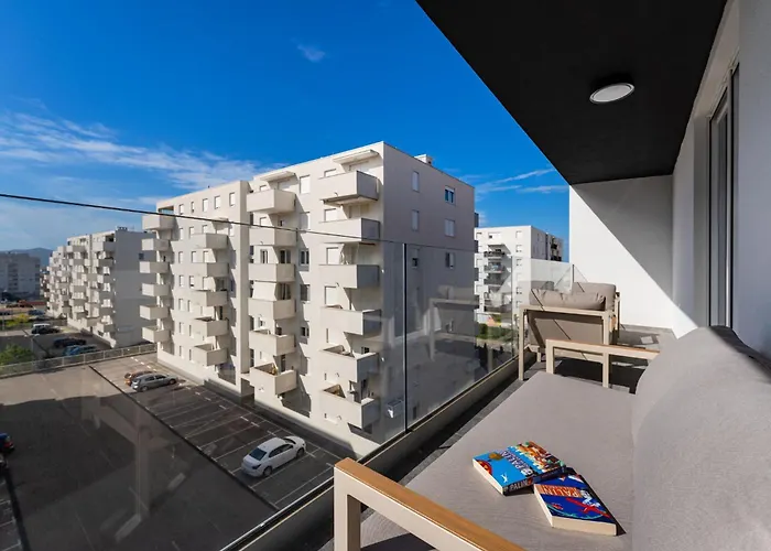 Apartment Luxury Niko - Garage Space And Panoramic View